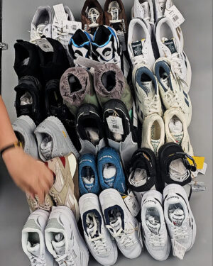 Фотография  917 - Кроссовки Reebok#23 шт, ЛОТ №8896 оптом в Пензе и Пензенской области