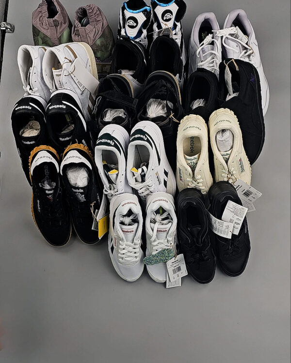 Фотография  544 - Кроссовки Reebok#23 шт, ЛОТ №8895 оптом в Пензе и Пензенской области