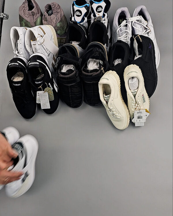 Фотография  107 - Кроссовки Reebok#23 шт, ЛОТ №8895 оптом в Пензе и Пензенской области