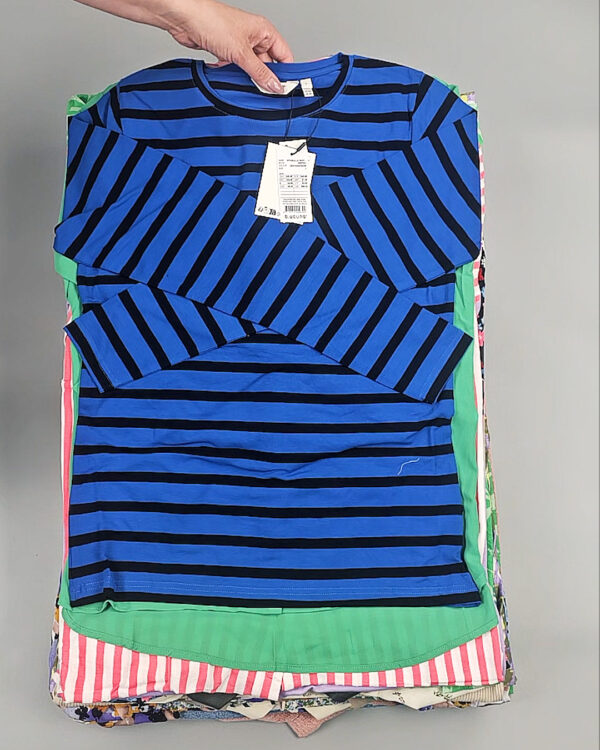 Фотография  918 - B.YOUNG Summer mix 045#17 кг, ЛОТ №8918 оптом в Пензе и Пензенской области