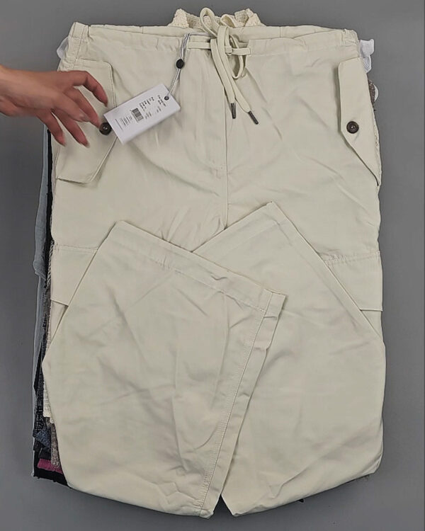 Фотография  934 - CO COUTURE mix 075#25 шт, ЛОТ №9008 оптом в Пензе и Пензенской области