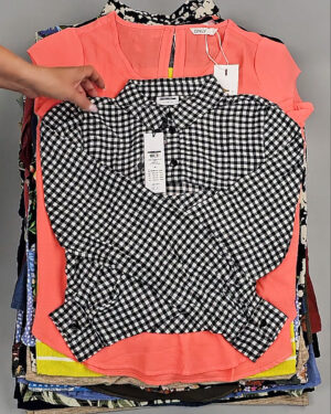 Фотография  808 - Блузки+Джемпера Bestseller Summer 045 B#8,5 кг, ЛОТ №9041 оптом в Пензе и Пензенской области