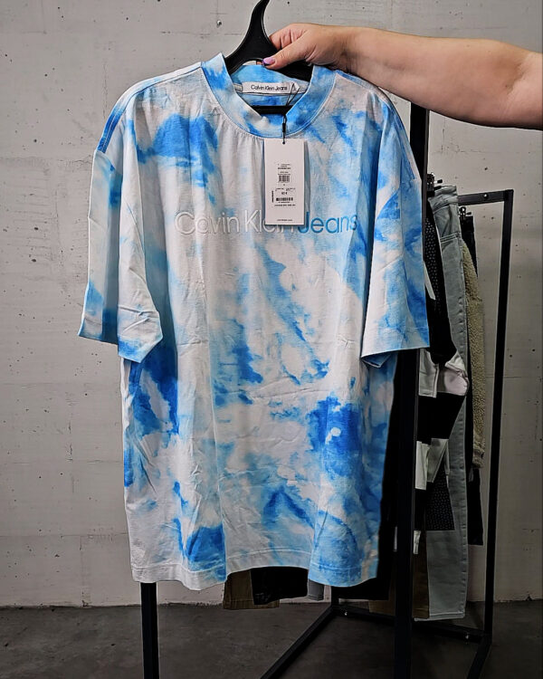 Фотография  811 - LACOSTE, CALVIN KLEIN, TOMMY HILFIGER, GUESS + 075#20 шт, ЛОТ №9072 оптом в Пензе и Пензенской области