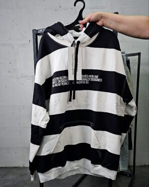 Фотография  910 - LACOSTE, CALVIN KLEIN, TOMMY HILFIGER, GUESS + 075#20 шт, ЛОТ №9072 оптом в Пензе и Пензенской области