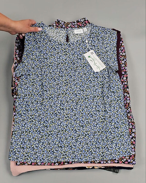 Фотография  475 - Блузки+Джемпера Bestseller Summer 045 B#8,5 кг, ЛОТ №9040 оптом в Пензе и Пензенской области