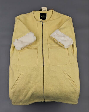 Купить Верхняя одежда Корея 085#15 кг, ЛОТ № СТ-9249 оптом в Пензе и Пензенской области