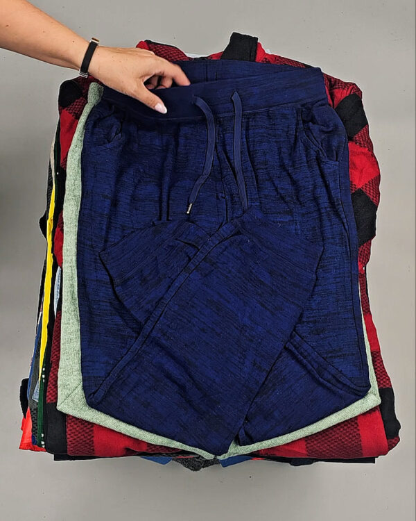 Фотография  544 - LIDL Winter mix 124#15 кг, ЛОТ №9147 оптом в Пензе и Пензенской области