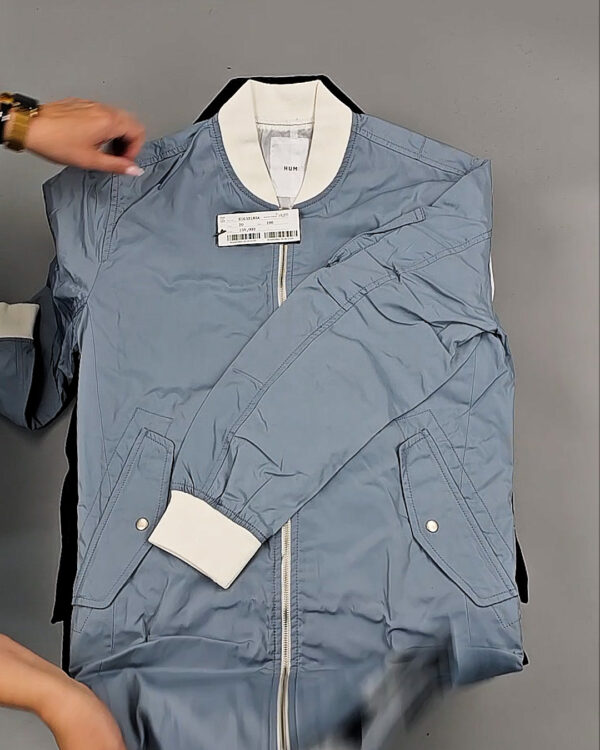 Фотография  301 - Верхняя одежда Корея 085#15 кг, ЛОТ № СТ-9246 оптом в Пензе и Пензенской области