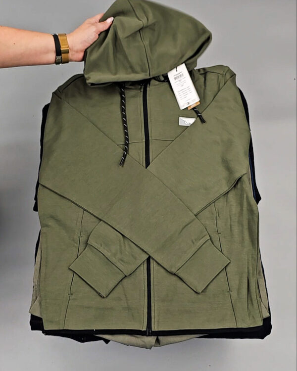 Фотография  861 - Мужской зимний микс JACK JONES, 20 кг, ЛОТ № СТ-9266 оптом в Пензе и Пензенской области