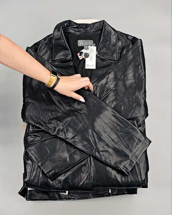 Фотография  916 - Ветровки женские CAN 104#11,5 кг, ЛОТ СТ-9402 оптом в Пензе и Пензенской области