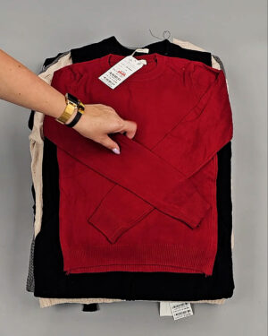 Фотография  655 - Джемпера Корея 085#7 кг, ЛОТ СТ-9415 оптом в Пензе и Пензенской области