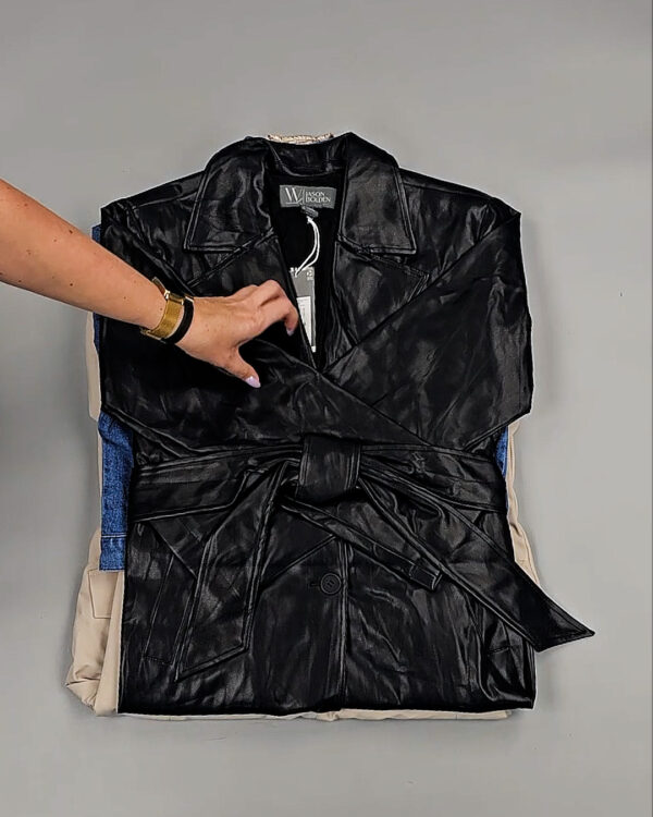 Фотография  217 - Ветровки женские CAN 104#12,4 кг, ЛОТ СТ-9403 оптом в Пензе и Пензенской области