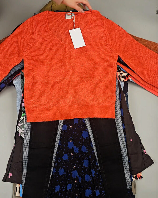 Фотография  977 - ICHI Winter mix 104#15 кг, ЛОТ СТ-9594 оптом в Пензе и Пензенской области