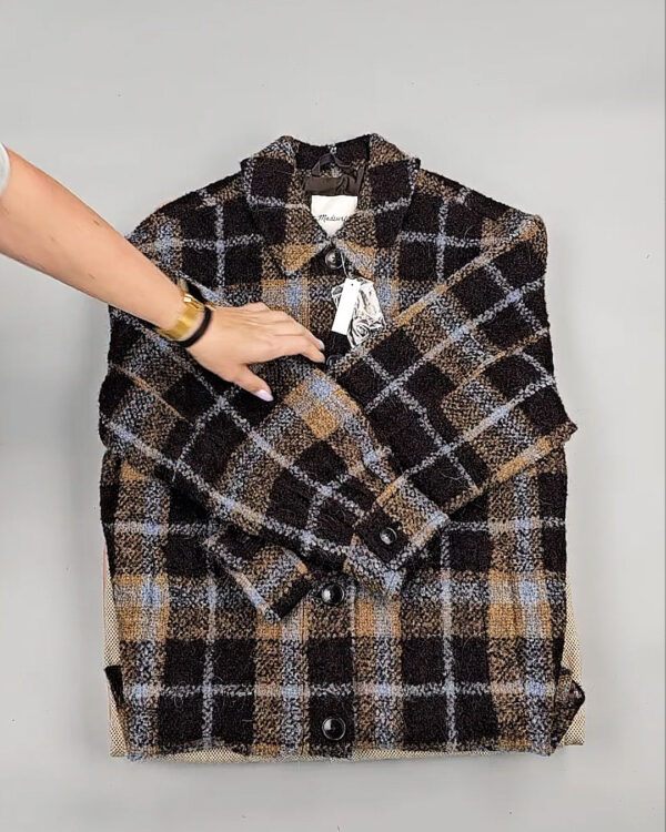 Фотография  315 - Ветровки женские CAN 104#12,7 кг, ЛОТ СТ-9405 оптом в Пензе и Пензенской области