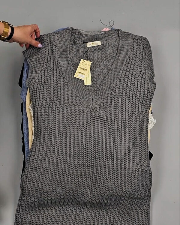 Фотография  591 - Джемпера Корея 085#7 кг, ЛОТ СТ-9415 оптом в Пензе и Пензенской области