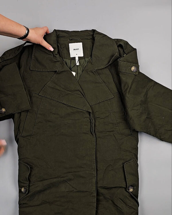 Фотография  568 - Ветровки Bestseller+DK 035#10 кг, ЛОТ СТ-9396 оптом в Пензе и Пензенской области