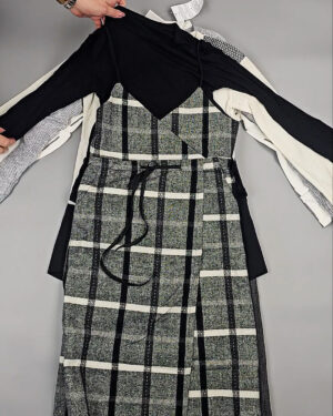 Фотография  114 - Комплекты жен Корея 085#5 кг, ЛОТ СТ-9572 оптом в Пензе и Пензенской области