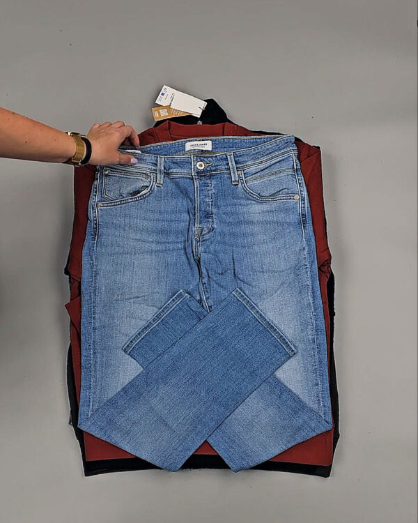 Фотография  327 - Мужской зимний микс JACK JONES, 20 кг, ЛОТ № СТ-9444 оптом в Пензе и Пензенской области