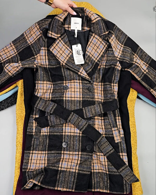 Фотография  116 - Пальто Bestseller 104#10 кг оптом в Пензе и Пензенской области