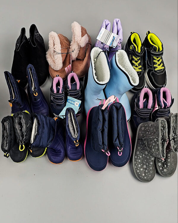 Фотография  692 - Обувь СТОК дети зима 065#6,4 кг, ЛОТ СТ-9662 оптом в Пензе и Пензенской области