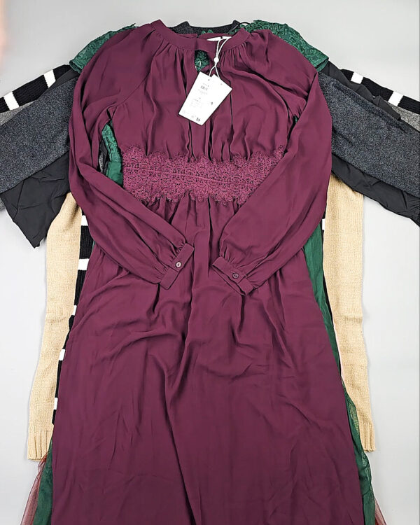 Фотография  684 - Платья VILA Winter 104#7 кг, ЛОТ СТ-9903 оптом в Пензе и Пензенской области