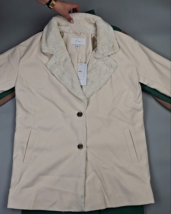 Фотография  800 - Пальто Bestseller 045#10 кг, ЛОТ СТ-9844 оптом в Пензе и Пензенской области