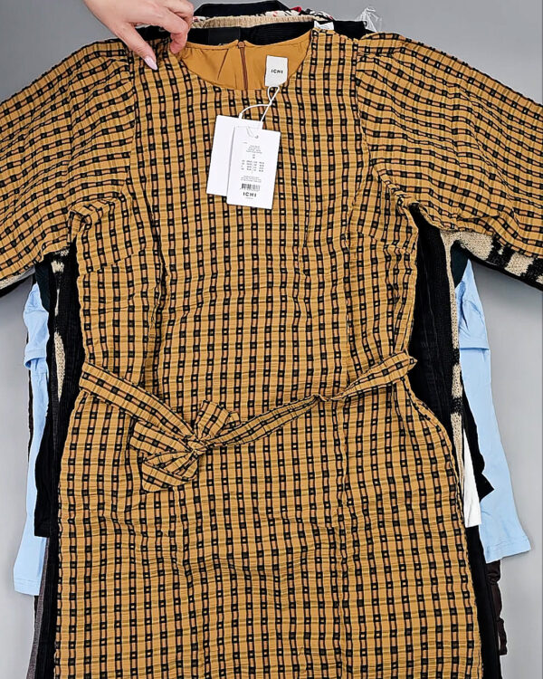 Фотография  125 - DK, Bestseller + Winter mix#15 кг, ЛОТ СТ-9957 оптом в Пензе и Пензенской области