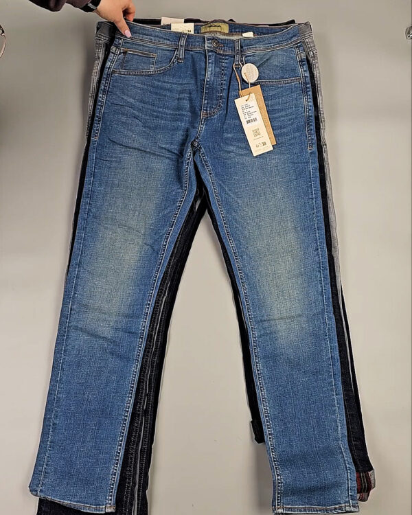 Фотография  192 - Джинсы BLEND HE 075#10 кг оптом в Пензе и Пензенской области