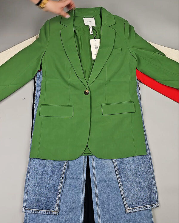 Фотография  463 - DK+Bestseller 085#16 кг, ЛОТ СТ-9952 оптом в Пензе и Пензенской области