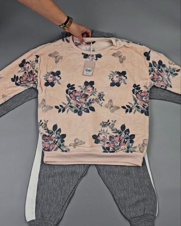 Фотография  690 - Женский микс зима (Winter mix)#20 кг, ЛОТ СХ-0206 оптом в Пензе и Пензенской области