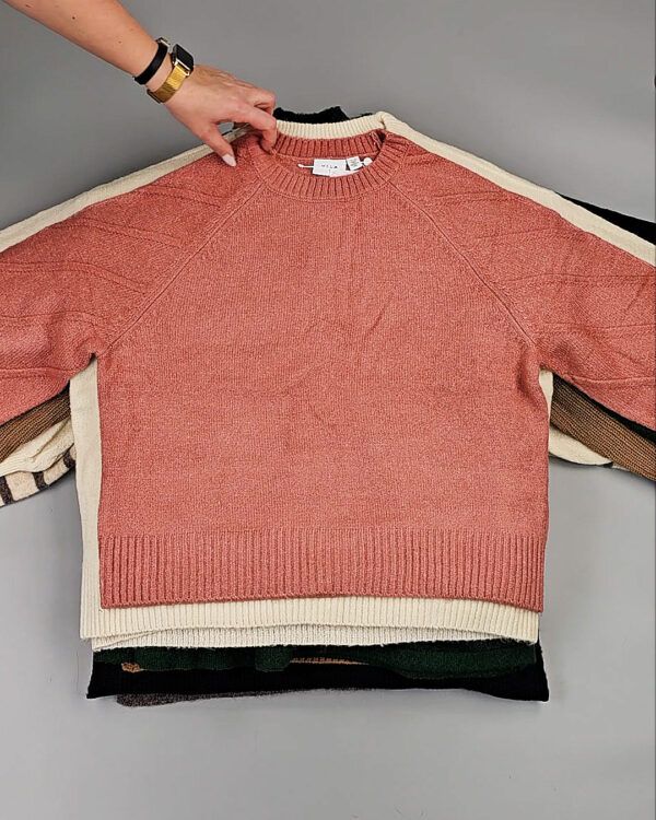 Фотография  418 - Джемпера VILA W 104#7 кг, ЛОТ СТ-10029 оптом в Пензе и Пензенской области