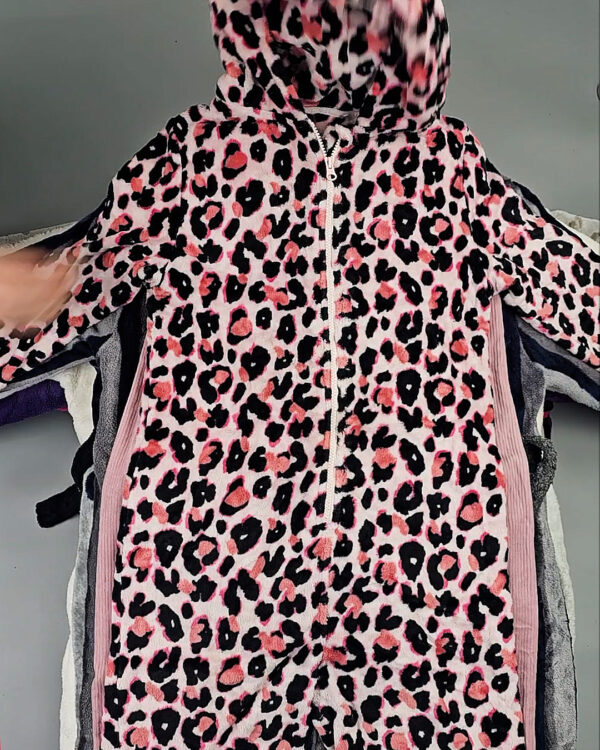 Фотография  104 - Халаты+пижамы флис Англия (SLEEPWEAR PREMIUM)#20 кг, ЛОТ СХ-0289 оптом в Пензе и Пензенской области