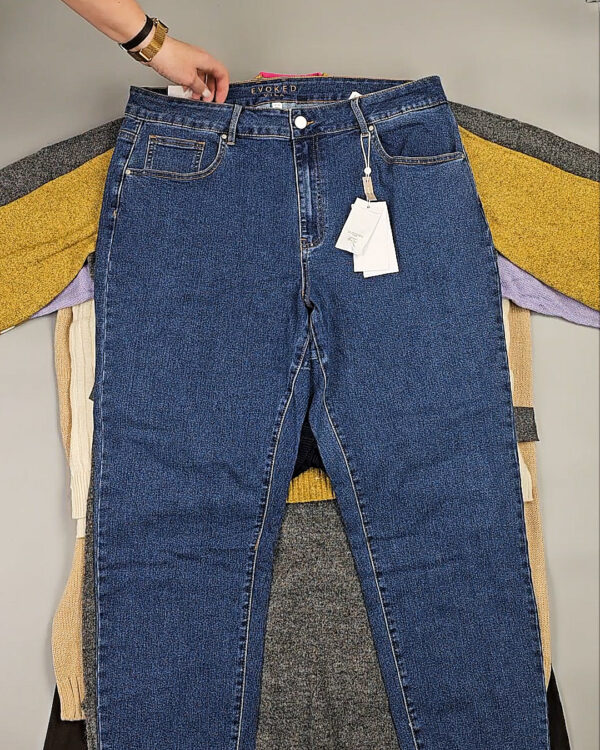 Фотография  389 - VILA Winter mix 104#15 кг, ЛОТ СТ-10078 оптом в Пензе и Пензенской области