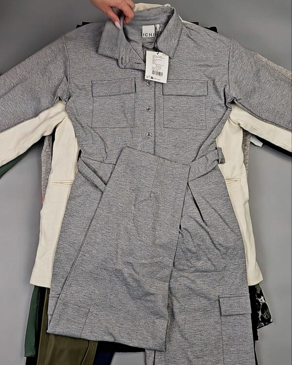 Фотография  813 - DK+Bestseller Winter mix 064#15 кг, ЛОТ СТ-10091 оптом в Пензе и Пензенской области