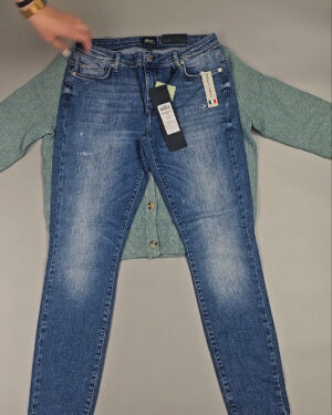 Фотография  247 - DK+Bestseller Winter mix 064#9,2 кг, ЛОТ СТ-10090 оптом в Пензе и Пензенской области