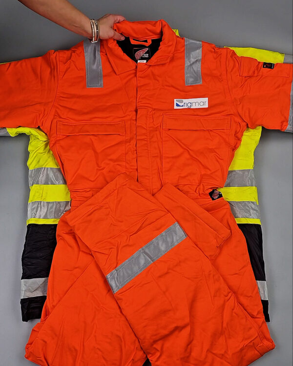 Фотография  520 - Рабочая одежда mix БМ#25 кг, ЛОТ СХ-0266 оптом в Пензе и Пензенской области